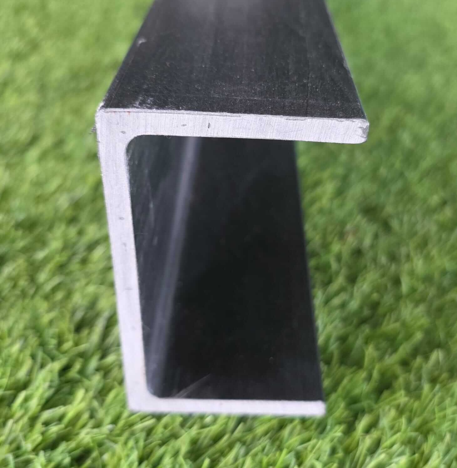 Close-up of Pearl White C Post texture