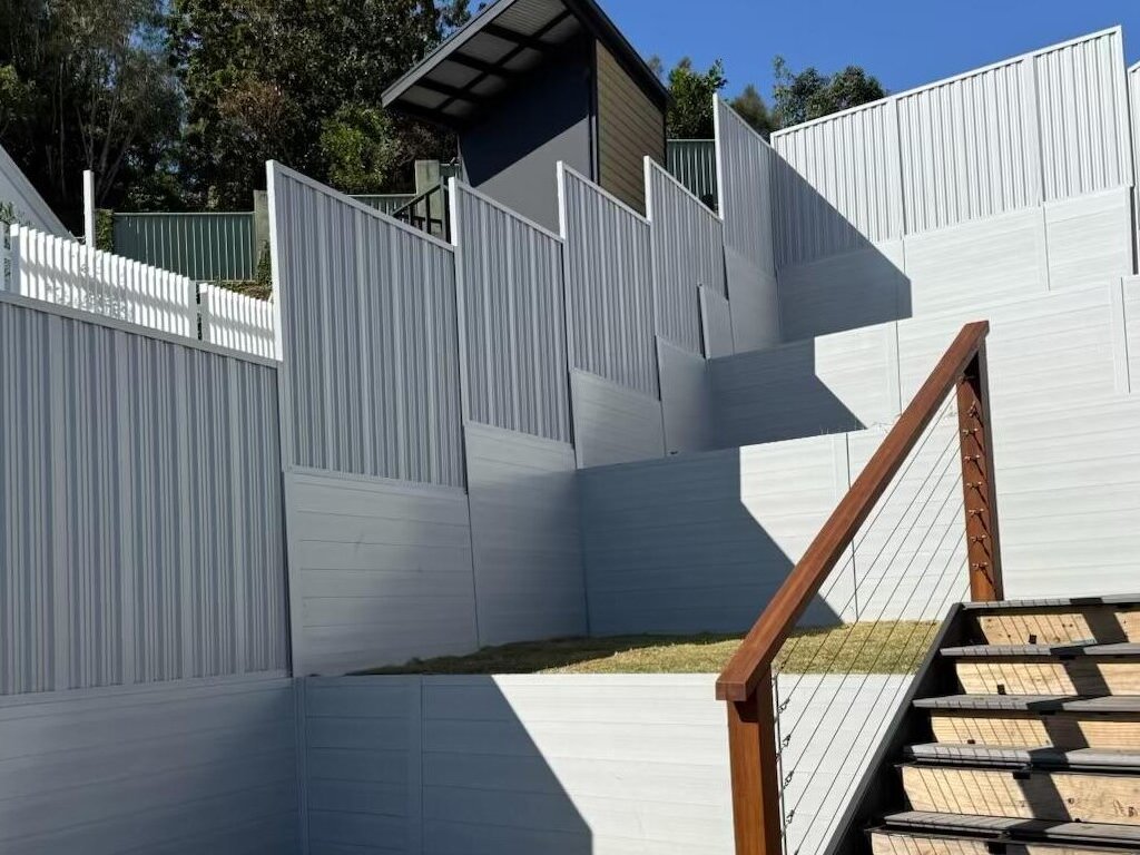 Retaining wall